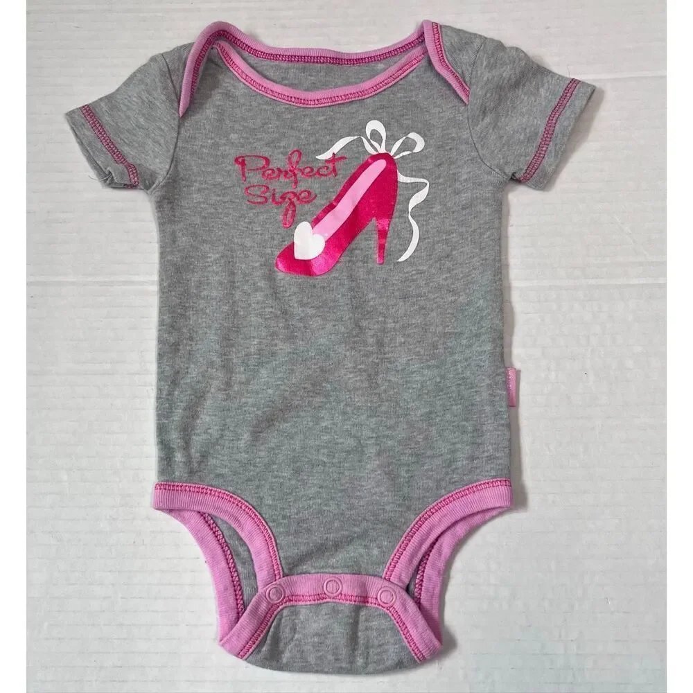 Disney Baby Perfect Size Cinderella Shoe Bodysuit   Size 3/6 Months
